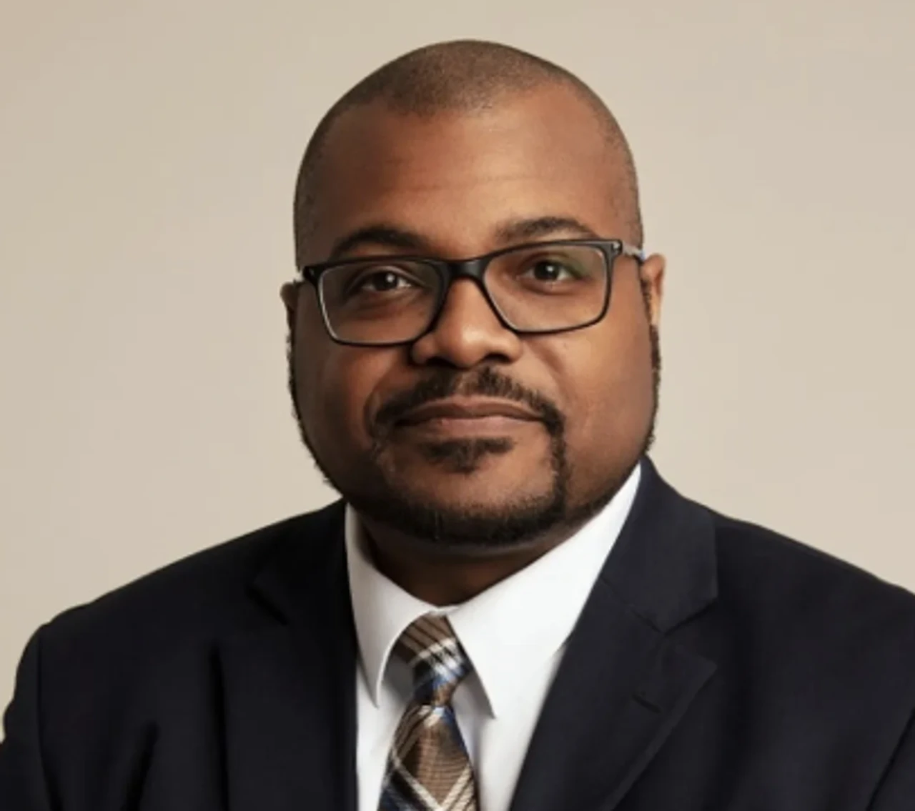 Michael Riley headshot